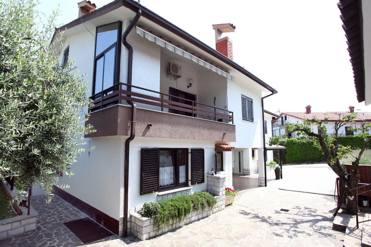 Spacious Izola Apartment Sl Экстерьер фото