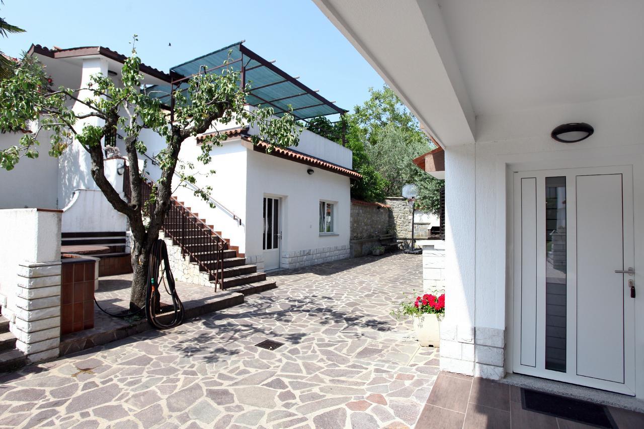 Spacious Izola Apartment Sl Экстерьер фото
