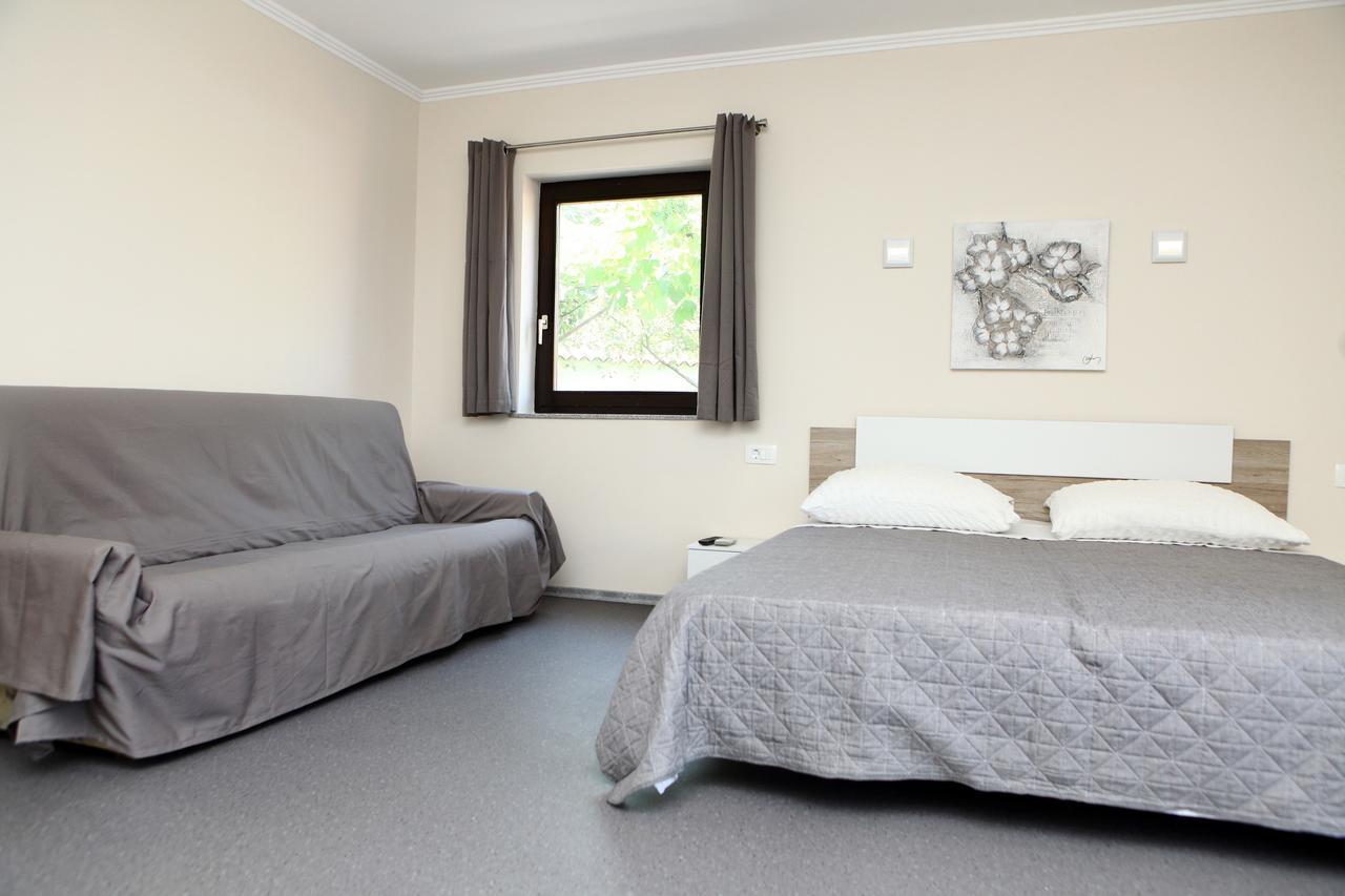 Spacious Izola Apartment Sl Экстерьер фото